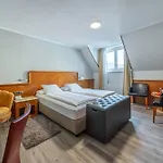 Neue Post I Self Check-in Hotel