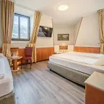 Neue Post I Self Check-in Hotel 4*