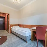 Neue Post I Self Check-in Hotel