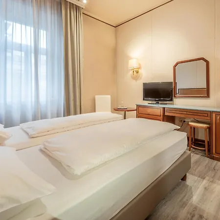 Отель Neue Post I Self Check-in 4*