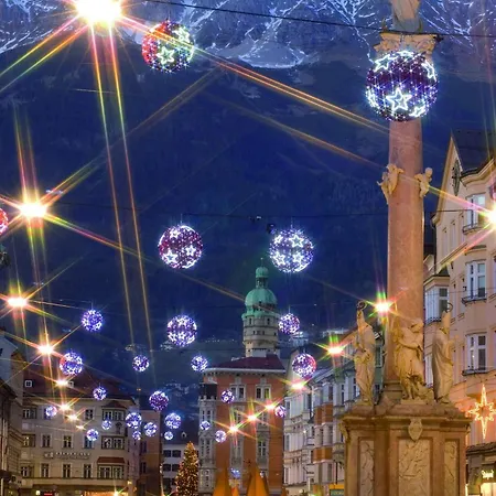 Neue Post I Self Check-in 4* Ίνσμπρουκ