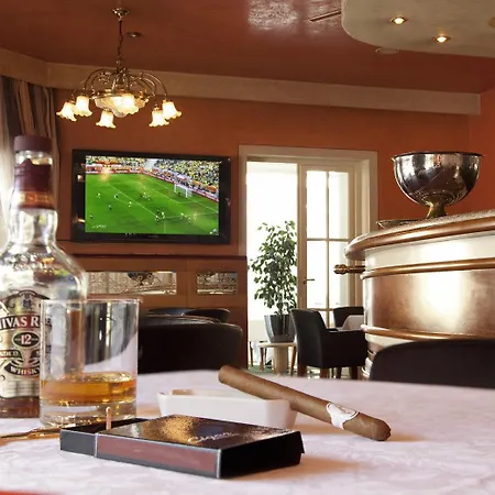 Neue Post I Self Check-in