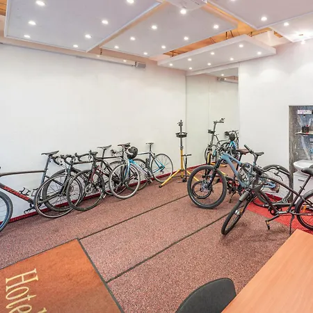 Otel Neue Post I Self Check-in