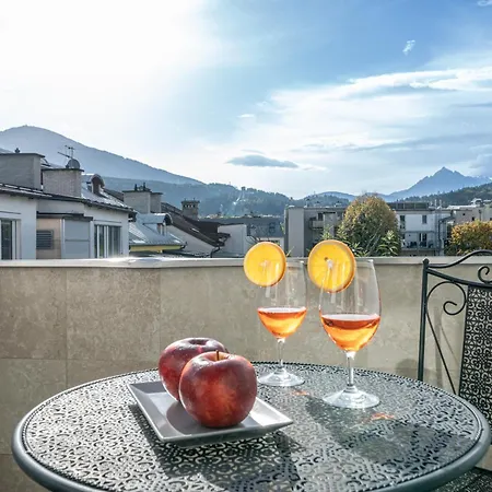 Neue Post I Self Check-in Otel 4*