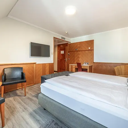 Otel Neue Post I Self Check-in İnnsbruck