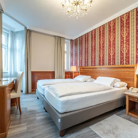 Neue Post I Self Check-in Otel