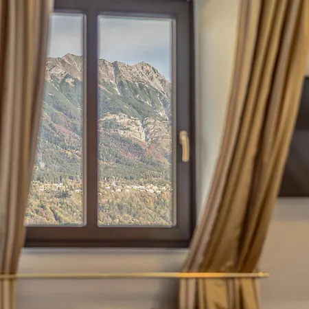 Neue Post I Self Check-in Ξενοδοχείο