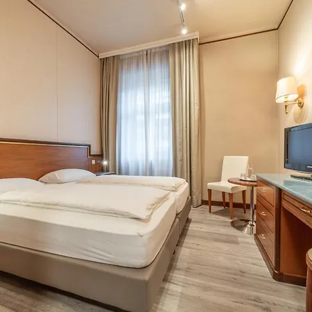Neue Post I Self Check-in Отель 4*