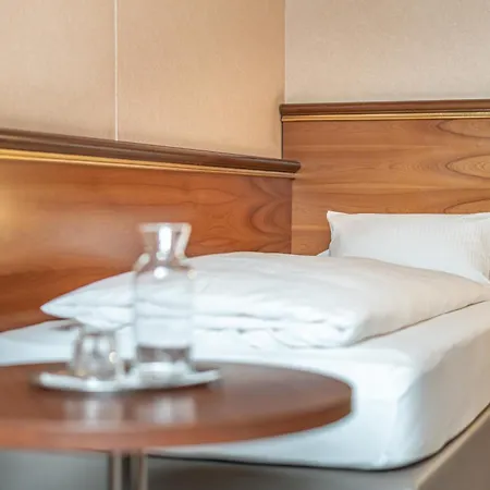 Neue Post I Self Check-in İnnsbruck