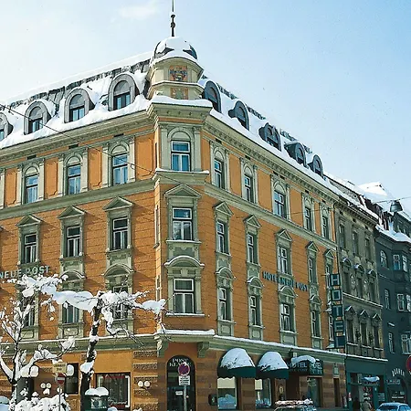 Neue Post I Self Check-in 4*