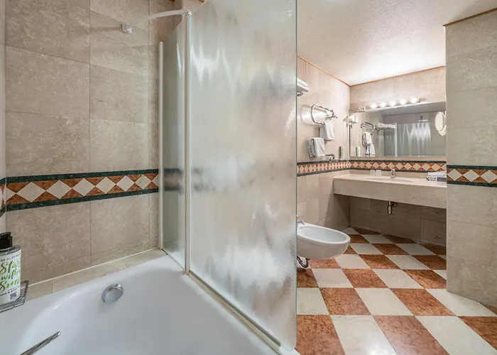 Neue Post I Self Check-in