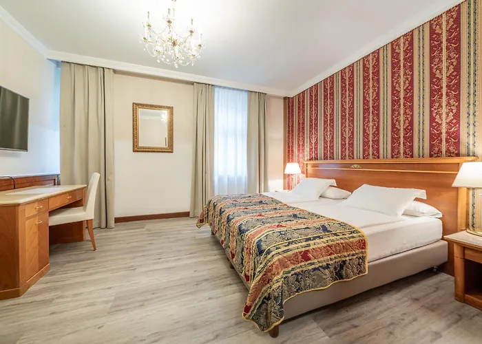 Neue Post I Self Check-in Innsbruck