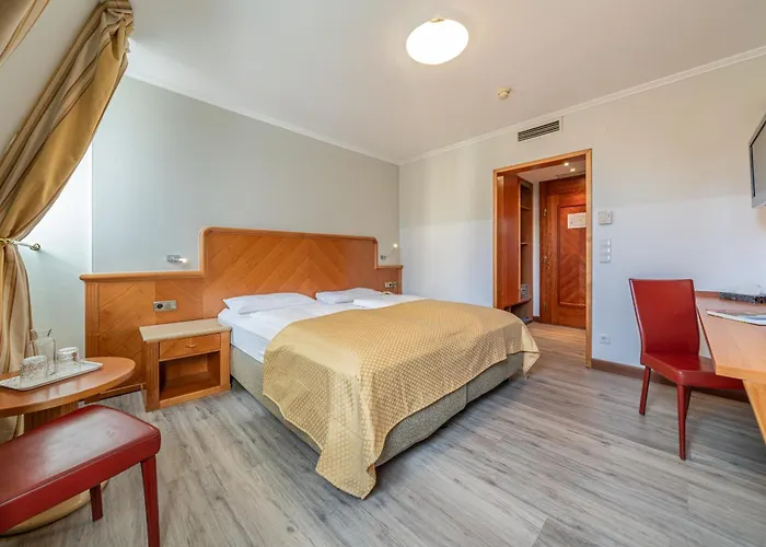 Neue Post I Self Check-in