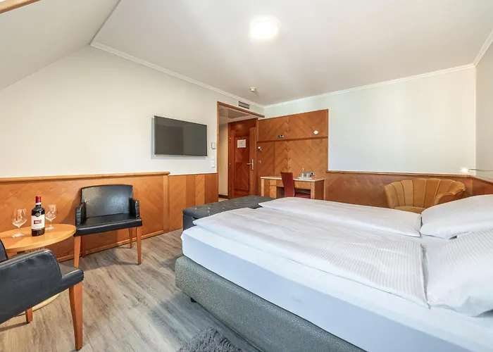 Hotel Neue Post I Self Check-in Innsbruck