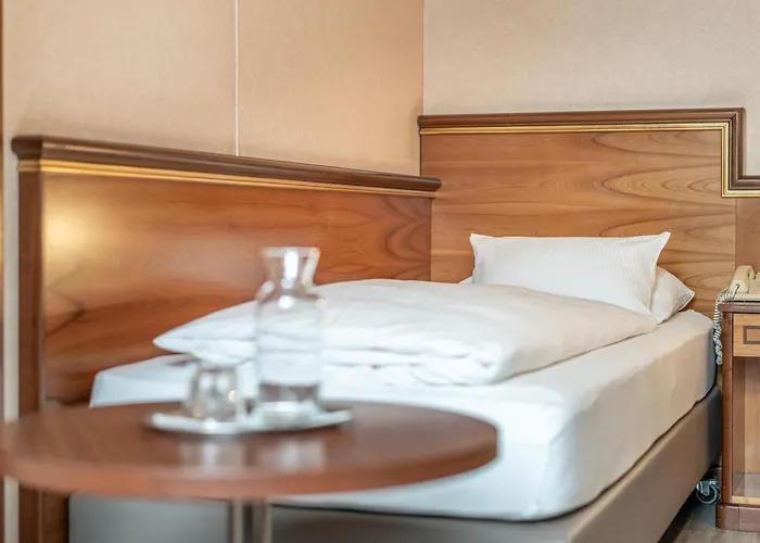 Neue Post I Self Check-in Innsbruck