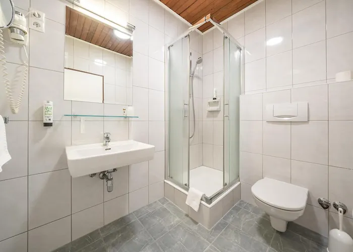 Neue Post I Self Check-in Hotel 4*