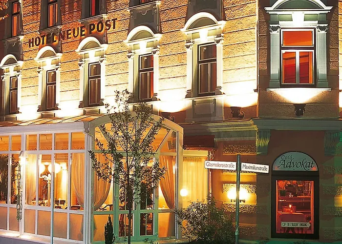 Neue Post I Self Check-in 4*