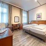 Neue Post I Self Check-in Hotel