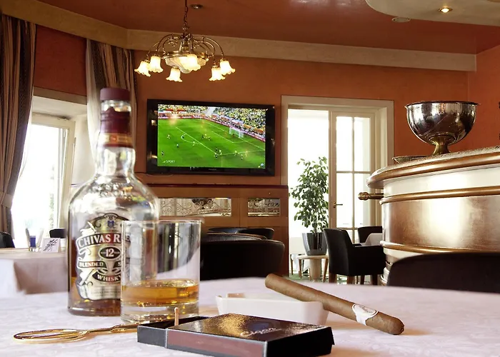 Neue Post I Self Check-in 酒店 4*