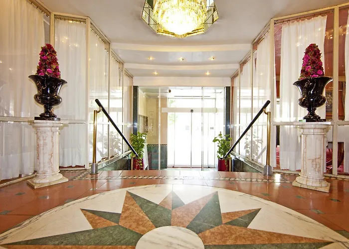 Neue Post I Self Check-in 酒店 4*