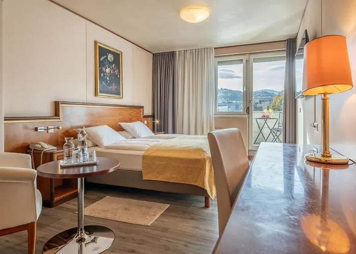 Neue Post I Self Check-in Hotel