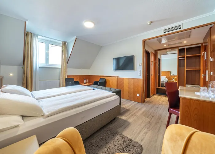 Neue Post I Self Check-in Hotel 4*